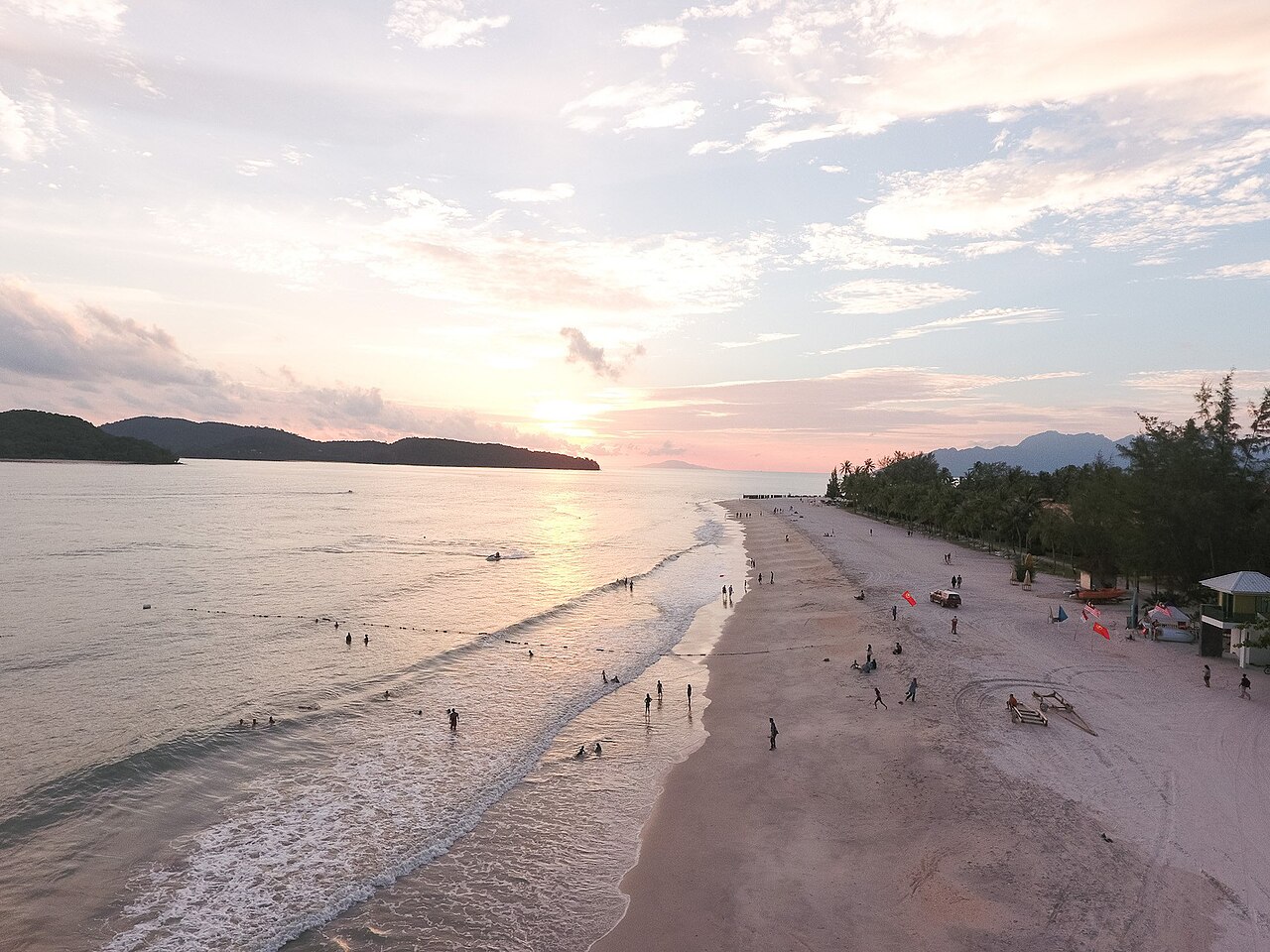 Pantai Cenang at sunset, Langkawi